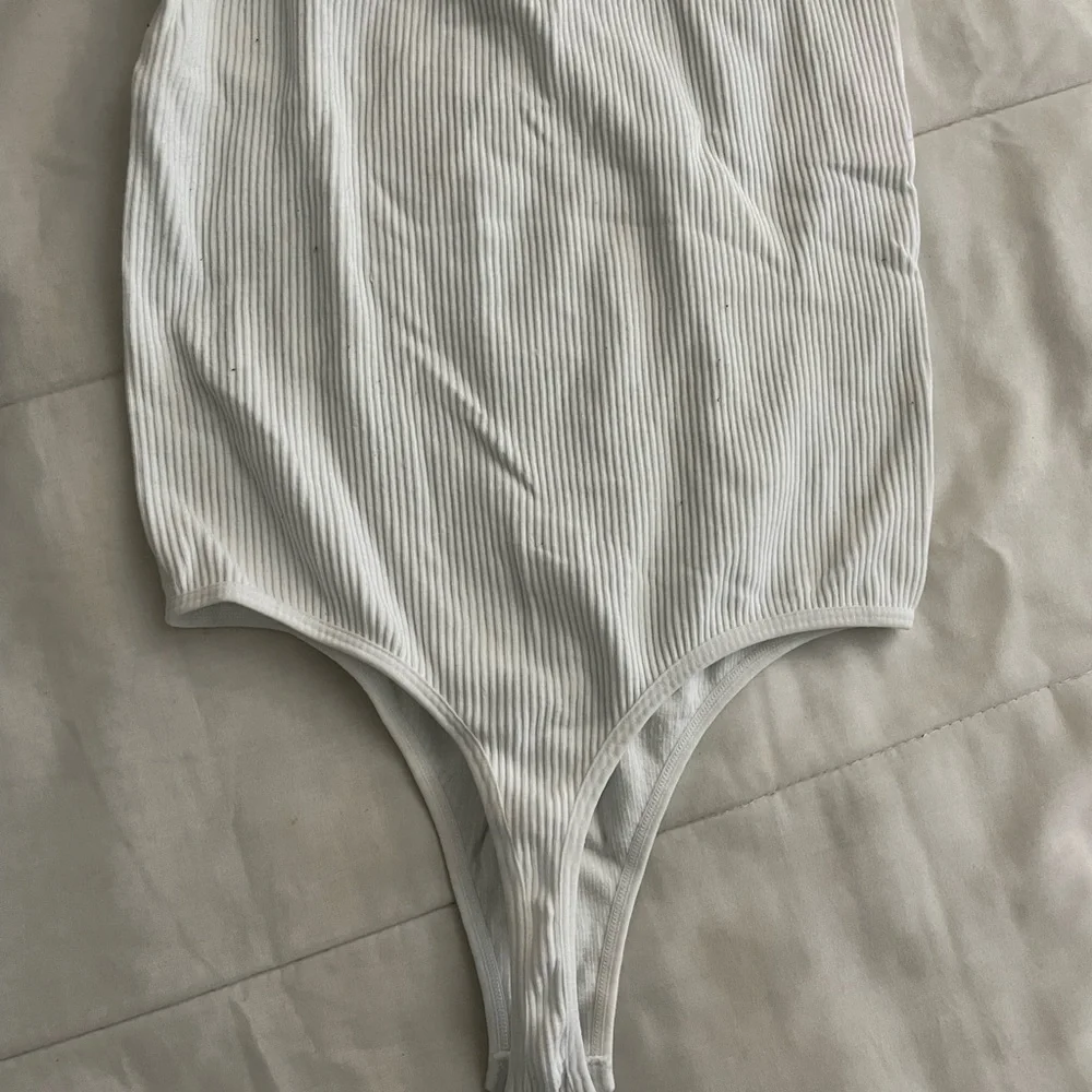 White body suit - Picture 2 of 2